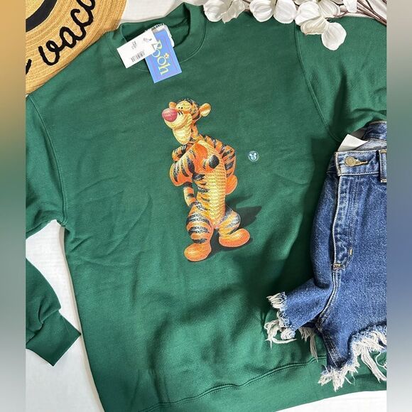 Vintage New with Tags Disney Winnie the Pooh Tigger Green Crewneck Sweatshirt - Picture 5 of 8